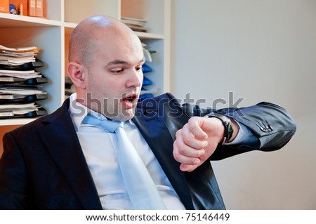 Businessman is going to late on the meeting