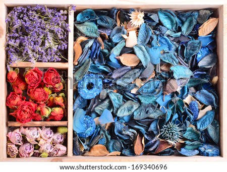 Withered flowers in wooden box