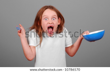 Through Shady Lanes - Page 5 Stock-photo-toothless-freckle-faced-girl-making-excited-face-holding-bowl-and-spoon-10786570