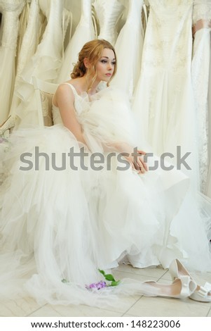 Vintage glamour young woman, dreaming bride