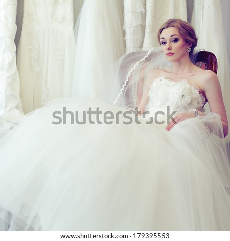Beautiful glamour bride on vintage background