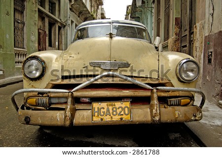 Picture of a old car in Cuba Havana 2007
