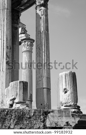 Rome - columns of Forum romanum