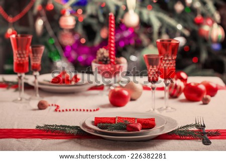 decorated christmas dining table