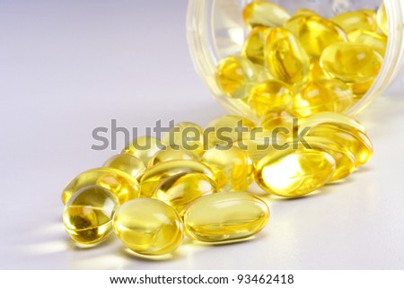 Spill out of Cod liver oil pills