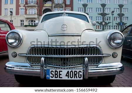Bytom, Poland - September 21: X Old Classic Car Parade. Cars Are Parked And Admired By Automotive Enthusiasts. The Parade Was Attended By About 100 Cars On September 21, 2013 In Bytom, Poland.