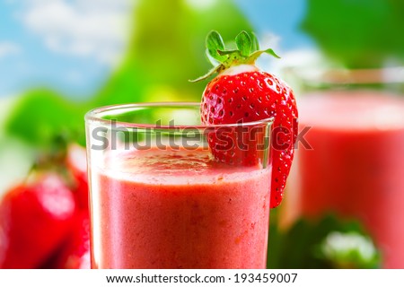 Strawberry shakes, cold drink, outdoor