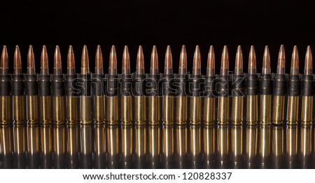 Linked ammunition