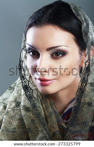 Indian beauty face close up perfect make up. Series. young beautiful brunette in traditional national dress