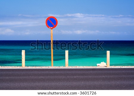 no-parking-sign close to a Fuerteventura beach