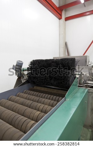 part of the machine for washing fruits