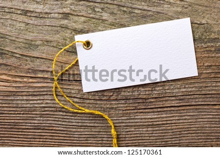 Label on wooden ground/label/wood