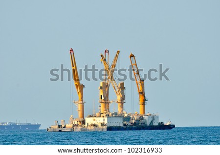 Floating dredging platform on the sea