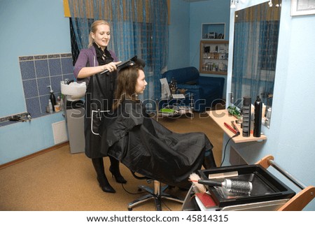 stock photo : Hair styling in a beauty salon