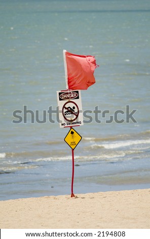 Flag showing that beach is closed due to stingers