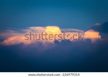 peace cloud and sky over ocean.