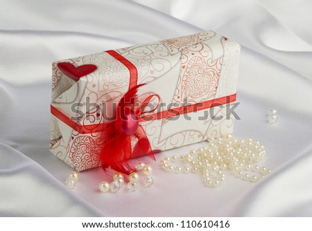 wedding gift for a white silk