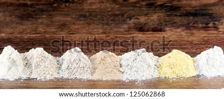 7 types of flour: from left all propose flour, rye flour, oatmeal, buckwheat flour, wholewheat flour, cornmeal, rice flour