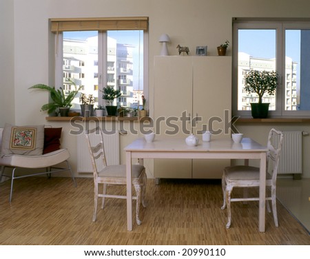 classic dining room in the flat