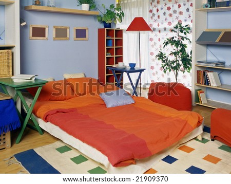 living room with can be bedroom for guest