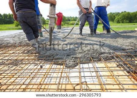 Pouring concrete slab