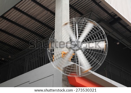 big electronic fan to use in outdoor shopping mall, propeller swirling