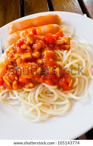Spaghetti sauce and sausage