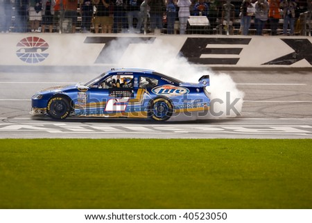 FT. WORTH, TX - 8 NOVEMBER:   Kurt Busch had just enough gas to win the Dickies 500 race on November 8, 2009 at the Texas Motor Speedway in Ft. Worth, TX.