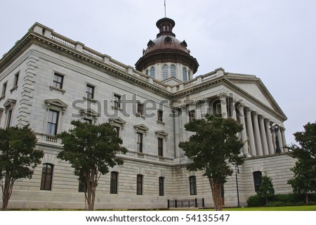 Columbia is the state capital and largest city in the U.S. state of South Carolina. The population was 116,278 according to the 2000 census (2007 population estimates put the city at 124,818).