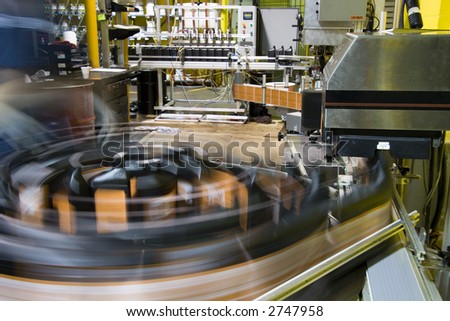 Turntable of bottling line at a lubricant manufacturing facility