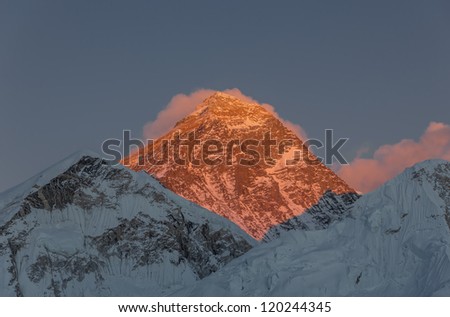 Mt. Everest (8848 m) at sunset (view from Kala Patthar) - Everest region, Nepal, Himalayas