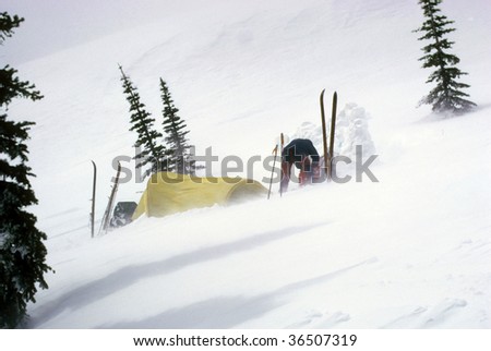 Snowstorm, camp on Mt St Helens,		North Cascades,	Washington