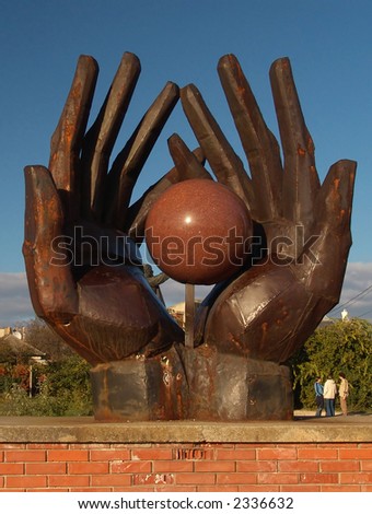 communist art statue