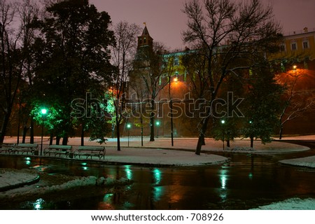 Night park near the Kremlin walls