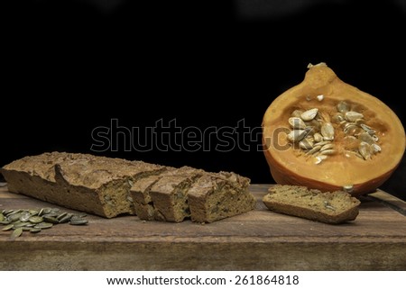 pumpkin bread with pumpkin seeds