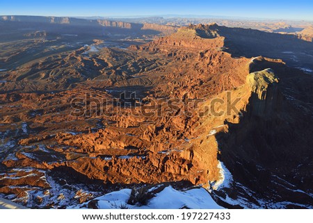 sunset at Anticline Overlook in Utah during winter