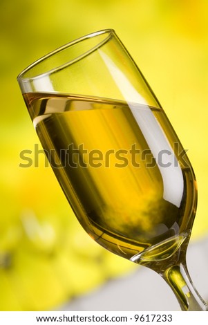 White wine and yellow colors
