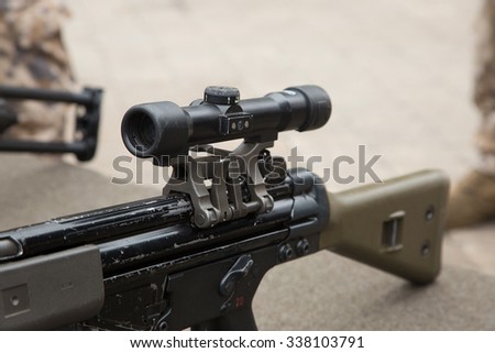 Optical sight attach for black rifle with green butt