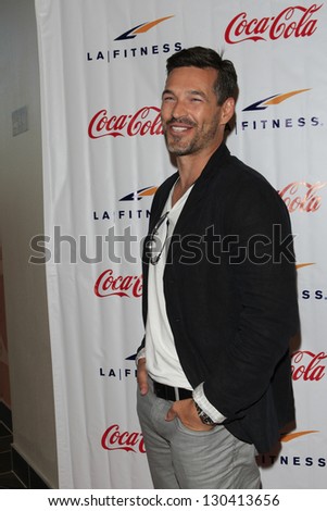 WOODLAND HILLS - JUN 2: Eddie Cibrian at the Grand Opening Reception of the FIRST SIGNATURE LA FITNESS CLUB on June 2, 2012 in Woodland Hills, CA