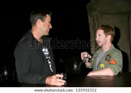 LOS ANGELES - SEPTEMBER 8: Seth Green and Carson Daly grabbed at drink at Teddy\'s at the Hollywood Roosevelt after Green taped NBC\'s LAST CALL WITH CARSON DALY September 8, 2009  in Los Angeles, CA.