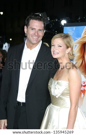 LOS ANGELES - SEPTEMBER 08: Mark and Dina Waters at Just Like Heaven Premiere in Grauman\'s Chinese Theater September 08, 2005 in Los Angeles, CA.