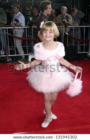LOS ANGELES - SEPTEMBER 08: Kerris Dorsey at Just Like Heaven Premiere in Grauman\'s Chinese Theater September 08, 2005 in Los Angeles, CA.