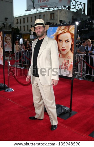 LOS ANGELES - SEPTEMBER 08: Mickey Dolenz at Just Like Heaven Premiere in Grauman\'s Chinese Theater September 08, 2005 in Los Angeles, CA.