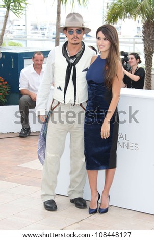 Johnny Depp and Penelope Cruz at the \'Pirates of the Caribbean: On Stranger Tides\' Premiere at the 2011 Cannes Film Festival. 14/05/2011 Picture by: Henry Harris / Featureflash