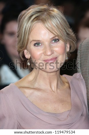 Lisa Maxwell arriving for the \