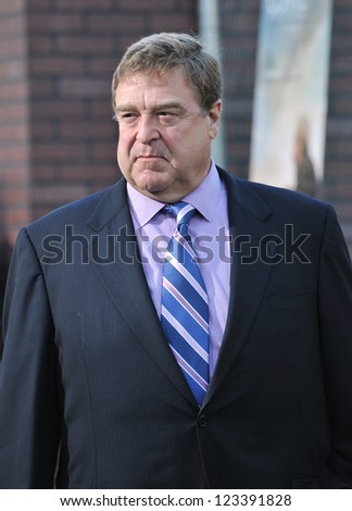John Goodman at the premiere of his movie \