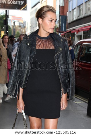 Yasmin Le Bon arriving for the launch night of 'Julius Caesar' at the Noel Coward Theatre, London. 15/08/2012 Picture by: Alexandra Glen