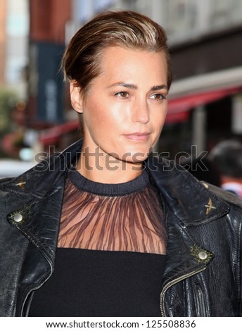 Yasmin Le Bon arriving for the launch night of \'Julius Caesar\' at the Noel Coward Theatre, London. 15/08/2012 Picture by: Alexandra Glen