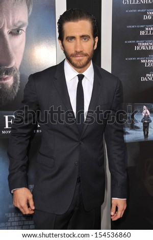 Jake Gyllenhaal at the premiere of his movie \