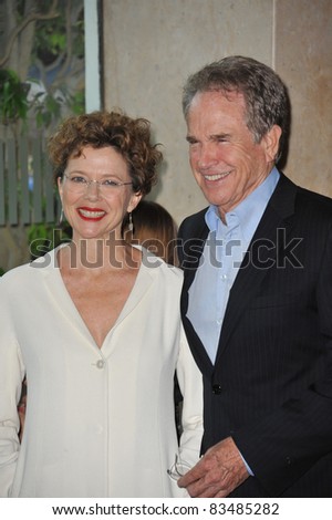 Annette Bening Husband